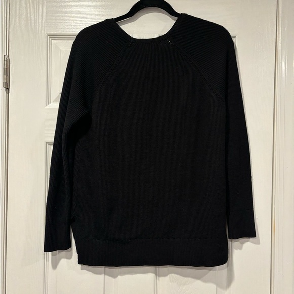 ATHLETA HANOVER REFINED V-NECK SWEATER - Picture 3 of 5